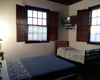 Pousada Casarão de Minas - São Lourenço - Bedroom