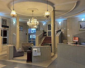 Hotel Peninsule Bonamoussadi Douala - Douala - Reception