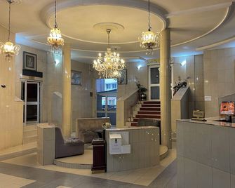 Hotel Peninsule Bonamoussadi Douala - Duala - Recepcja