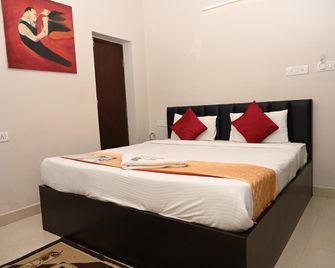 Qube Inn Luxury Hotel Rooms - Hyderabad - Habitación