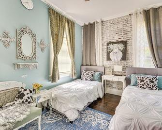 Spacious Historic Home with Yard and Deck! - High Point - Bedroom