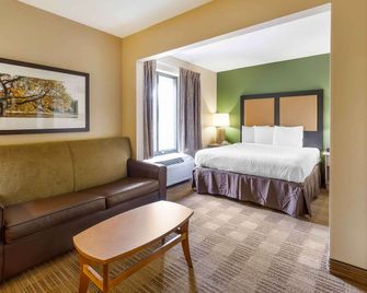 Extended Stay America Select Suites - Raleigh - Cary - Regency Parkway South - Cary - Quarto