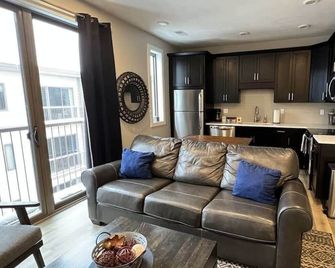 Trendy Downtown Traverse City Condo - Traverse City