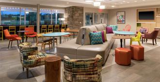 Home2 Suites by Hilton Appleton - Appleton - Lounge