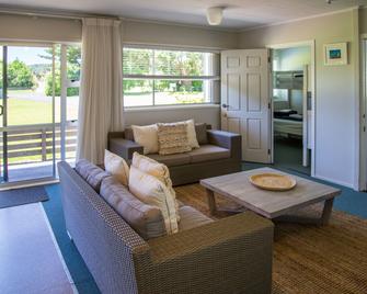 Hahei Beach Resort - האהי - סלון