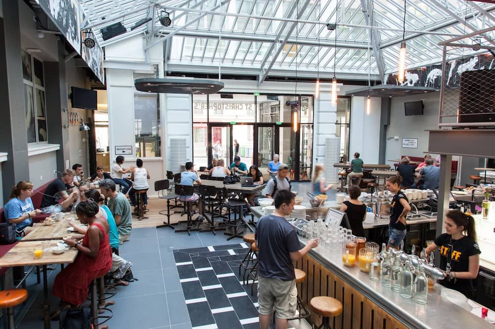 St Christopher's Inn Paris - Gare du Nord - פריז - מסעדה