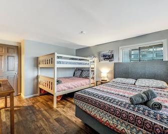 Ski On/Off Camelback,Snowtubing,Pool,Waterparks,Paintball,Casino,Tennis,Zip-Line - Tannersville - Schlafzimmer