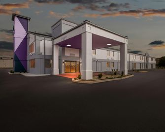 Spark by Hilton Muskogee - Muskogee - Building