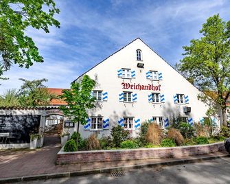 Weichandhof - Munich - Building