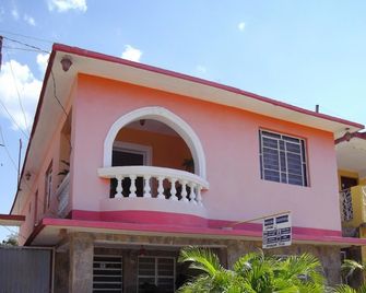 Hostal Conchita - Trinidad - Budova