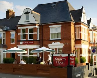 Revado Hotel, Norwich City Centre - نورويتش - مبنى