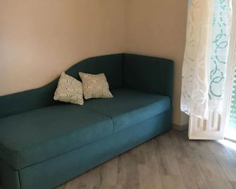 B&B Da Peo - Porto San Giorgio - Wohnzimmer