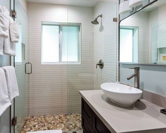 Crane's Beach House Boutique Hotel & Luxury Villas - Delray Beach - Baño