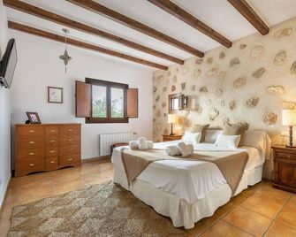 Villa Can Jaume Arabí de Baix - Puig d'en Valls - Bedroom