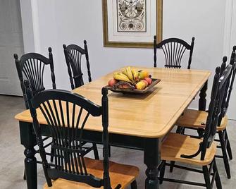 Serenity Inn - Niagara Falls - Dining room