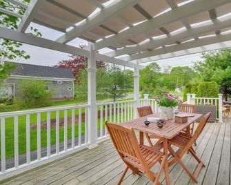 Rockland Home w/ Deck 5 Mins to Historic Downtown! - Rockland - Balcony