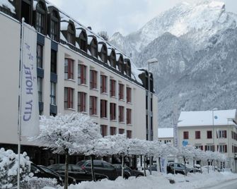 City Hotel - Ingenbohl - Building