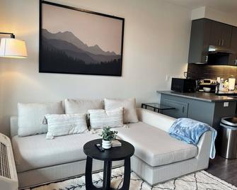 Spacious One Br Apartment In Downtown Vancouver Wa Waterfront - Vancouver - Sala de estar