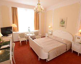 Top Hotel Ambassador-Zlata Husa - Prague - Bedroom