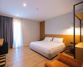 Duka Hotel - Vlora - Schlafzimmer