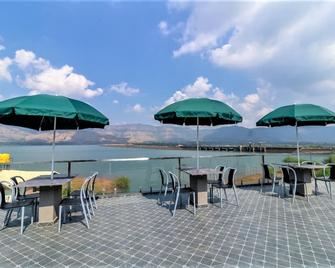 Nakshatra resort - Wai - Patio