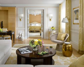 Four Seasons Hotel des Bergues Geneva - Geneva - Bedroom