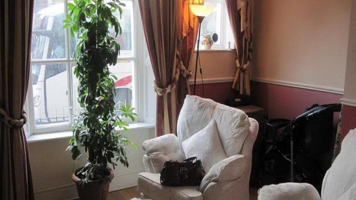 Hazelbrook House B&B