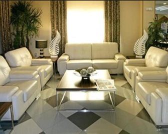 Bs Principe Felipe - Albolote - Lounge