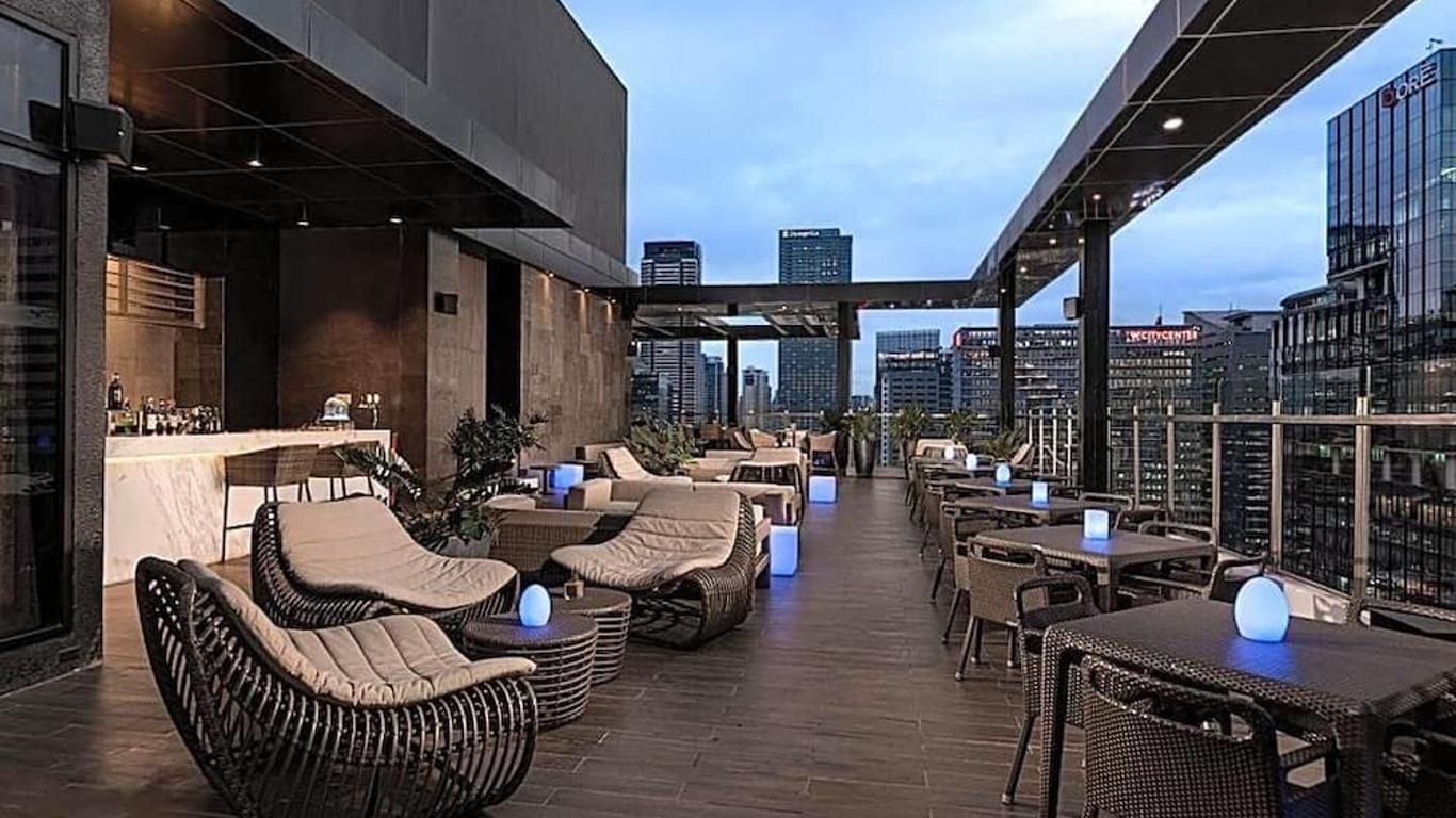 Seda Bonifacio Global City