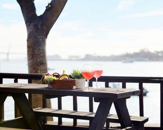 Sea Story - Taean - Balcony