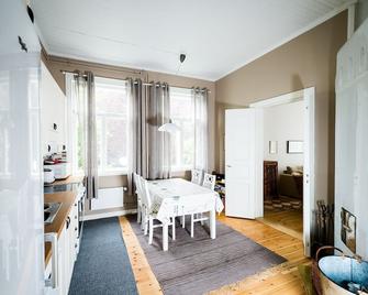 Ainabnb - Residence Kappsäcken - Vaasa - Essbereich
