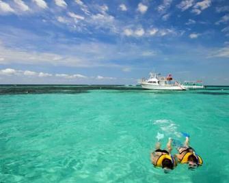 Ocean Shores Villa 3 in Key Largo with pool and boat slip - Key Largo