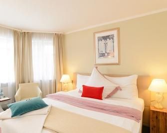 Landhaus Ambiente - München - Schlafzimmer