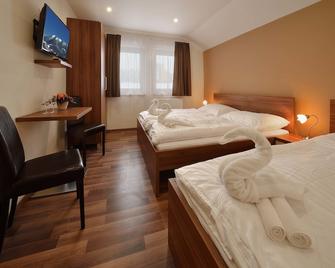 Villa Gloria Rooms & Apartments - Donovaly - Bedroom