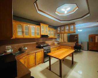The Orange House - Vigan Villa - Vigan City - Kitchen