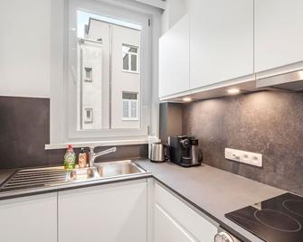 Amazing apartment on the first floor - Blankenberge - Kitchen