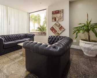 Plaza Suite Hotel - Taubaté - Living room