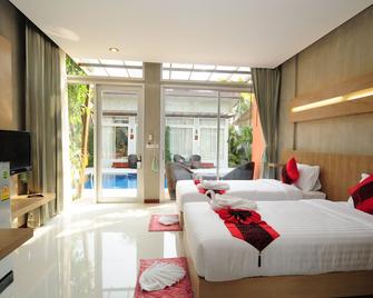 Phu Nana Boutique Hotel - Sha Plus - Rawai - Bedroom