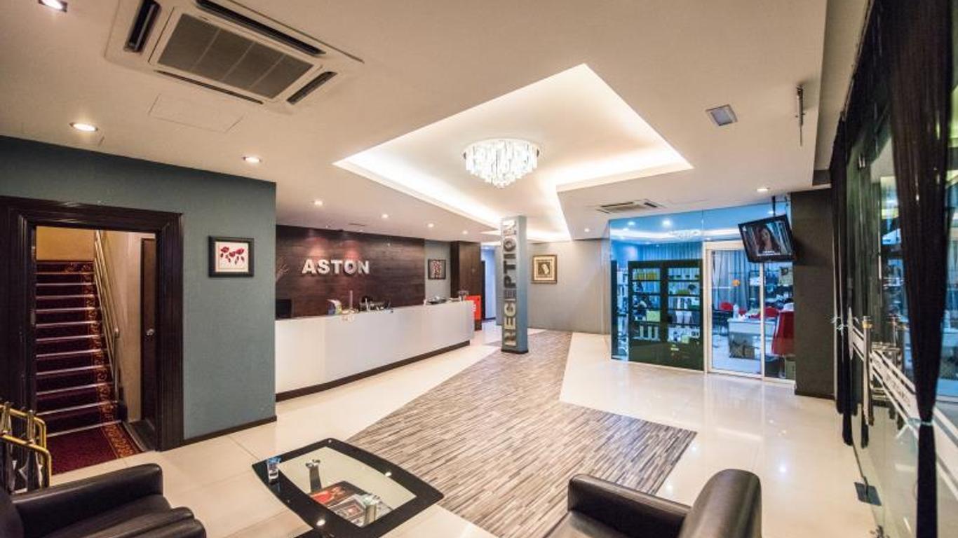 Aston Boutec Hotel Lintas Plaza