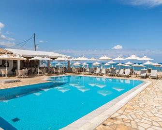Filorian Hotel Apartments - Acharavi - Piscina