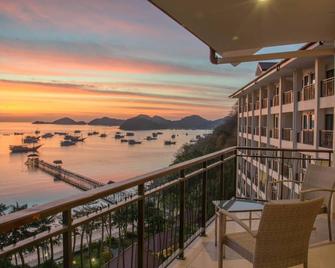 Laprima Hotel - Labuan Bajo - Balkon