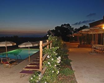 Tenuta Saracone - Montalto di Castro - Zwembad