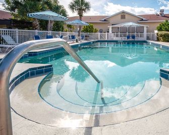 Island Sun Inn - Venice - Pool