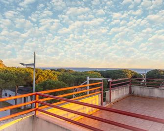 Apartamento Sereno 2 | Piscina, Garaje, Terraza y Playa - Los Caños de Meca - Balcony