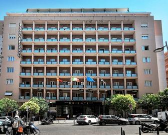 Grand Hotel Oriente - Naples - Building