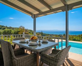 Villa Filokalia With Exceptional View - Kastro - Balcony