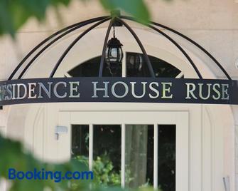 Residence House Ruse - Russe - Gebäude