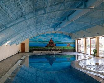 Caucasus Hotel - Yerevan - Pool