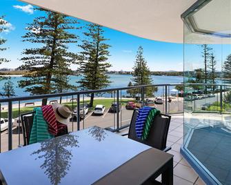 Cerulean Apartments - Caloundra - Balcony