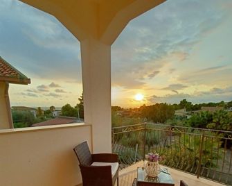 B&B Villa Sara Falconara - Licata - Balcón
